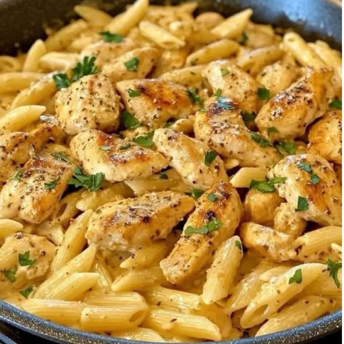 One-Pot Garlic Chicken with Parmesan Penne