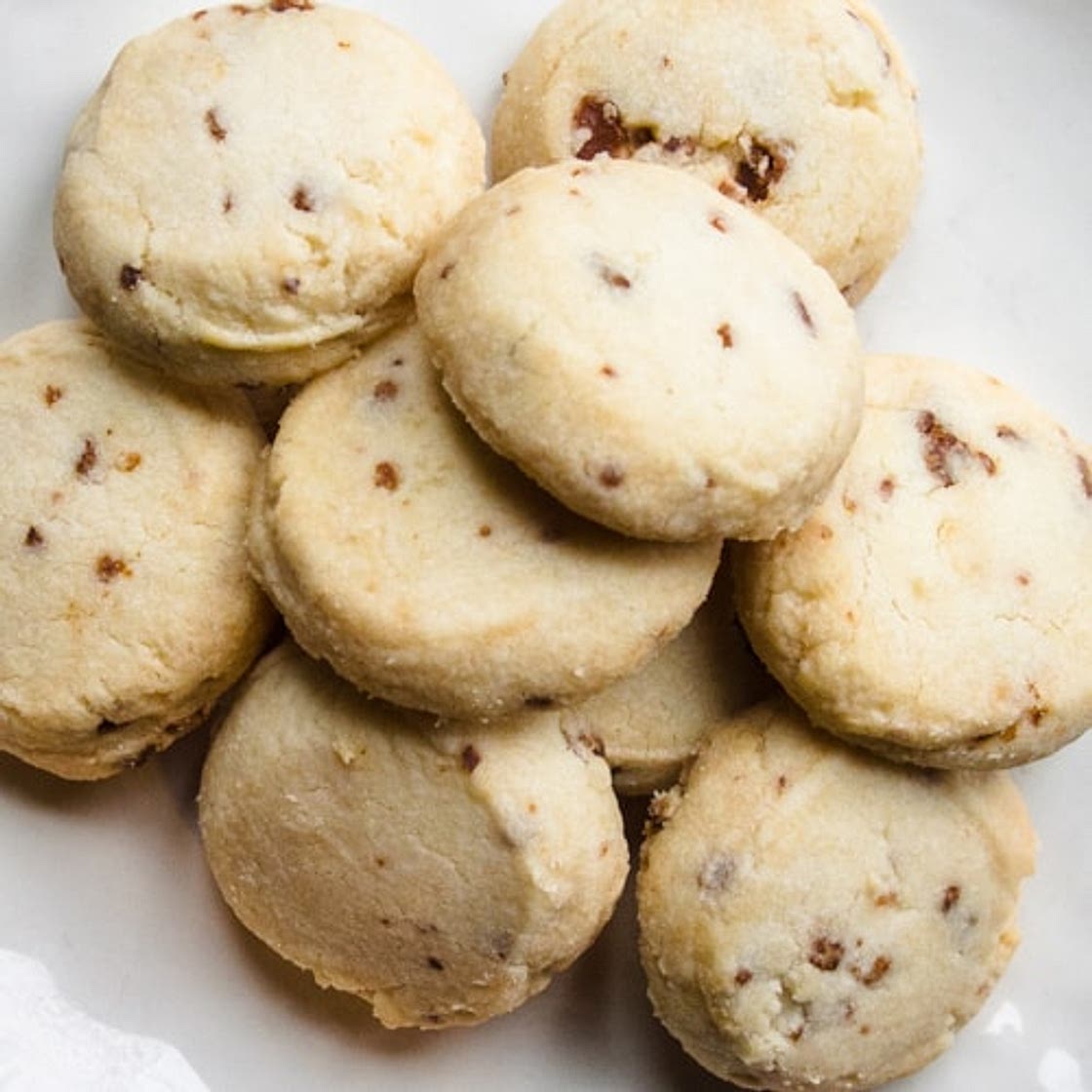 Maple Bacon Shortbread Cookies