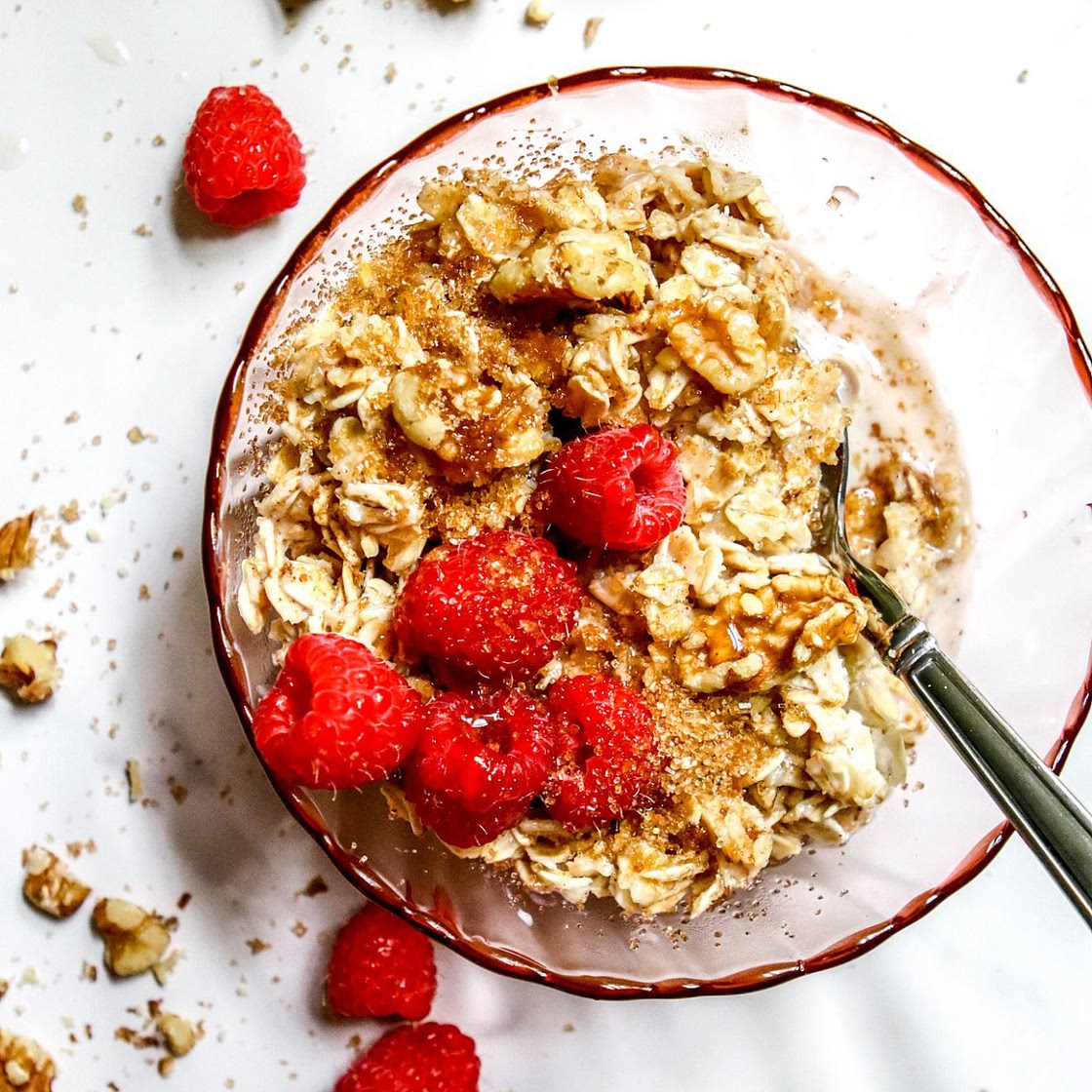 Sweet & Satisfying Microwave Oatmeal (in just 90 seconds)