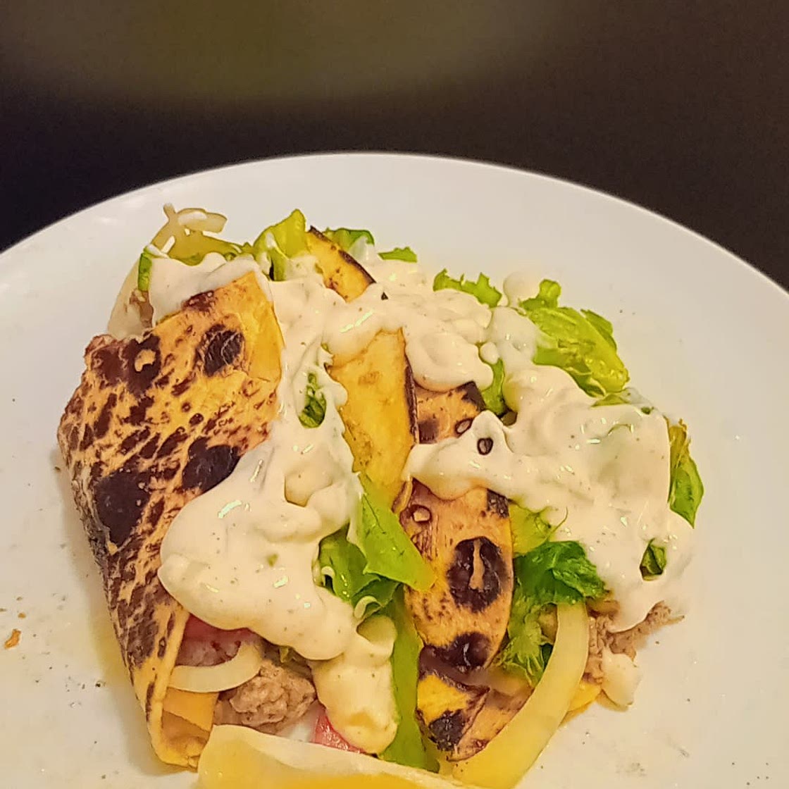 Ground beef tacos with spicy yogurt
