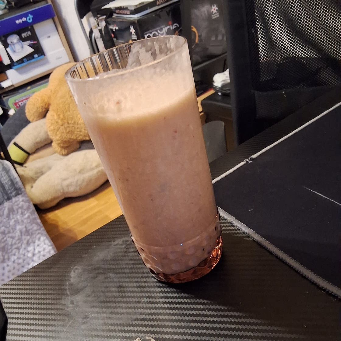 Strawberry, Banana and Kiwi Smoothie