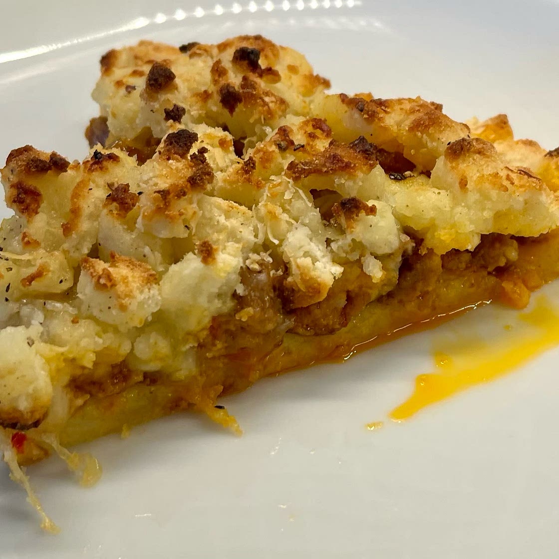 Sbriciolata di patate e salsiccia (potato and sausage crumble)