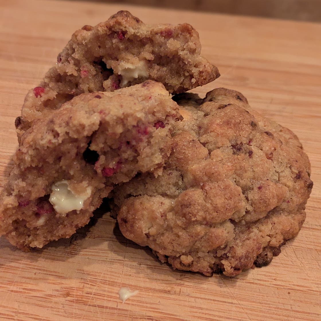 Raspberry & White Chocolat NY Cookies
