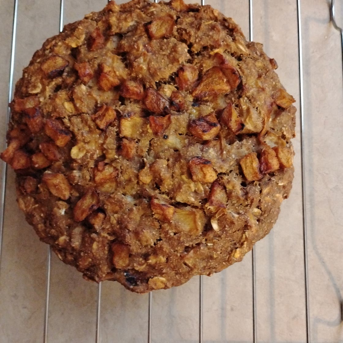 Healthy apple cinnamon bread