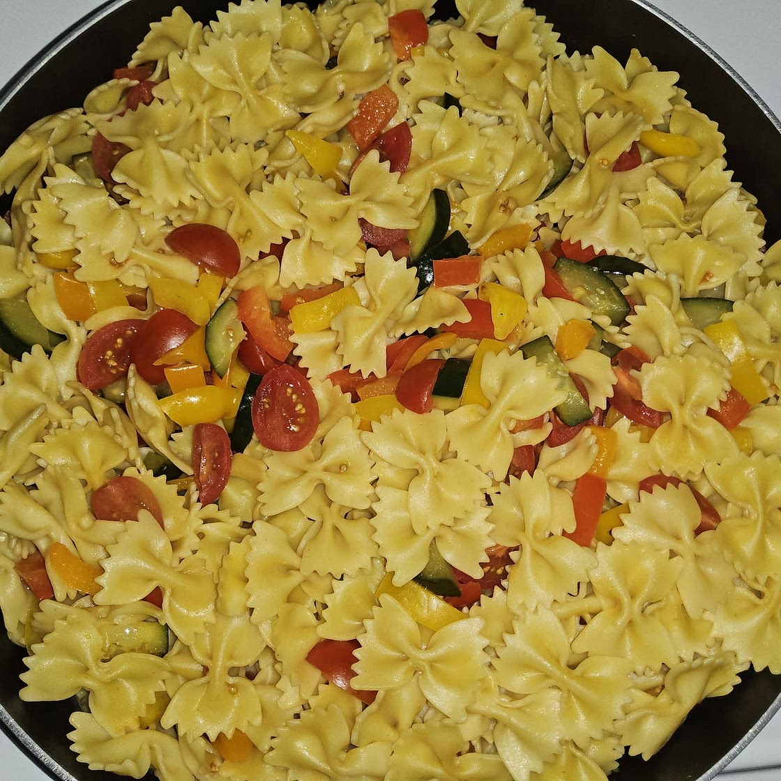 QUICK N' HEALTHY VEGGIE PASTA SALAD