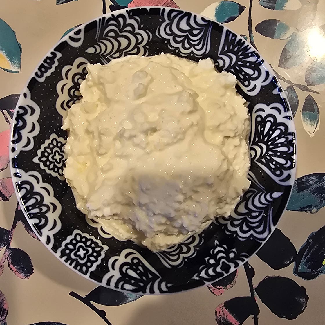 Cottage cheese and yoghurt