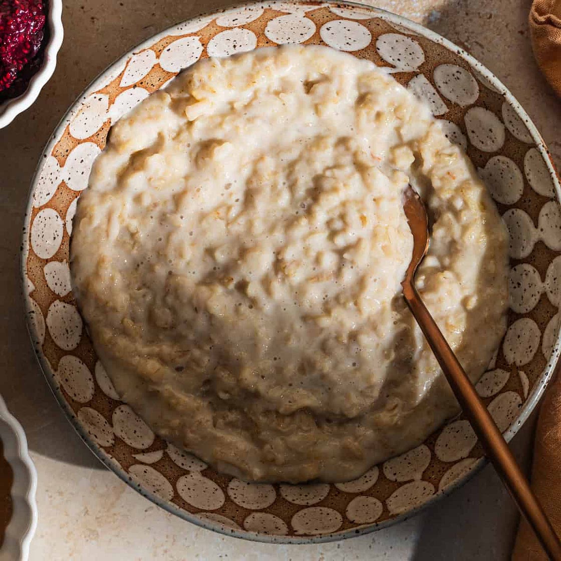 The BEST Creamy Oatmeal Recipe
