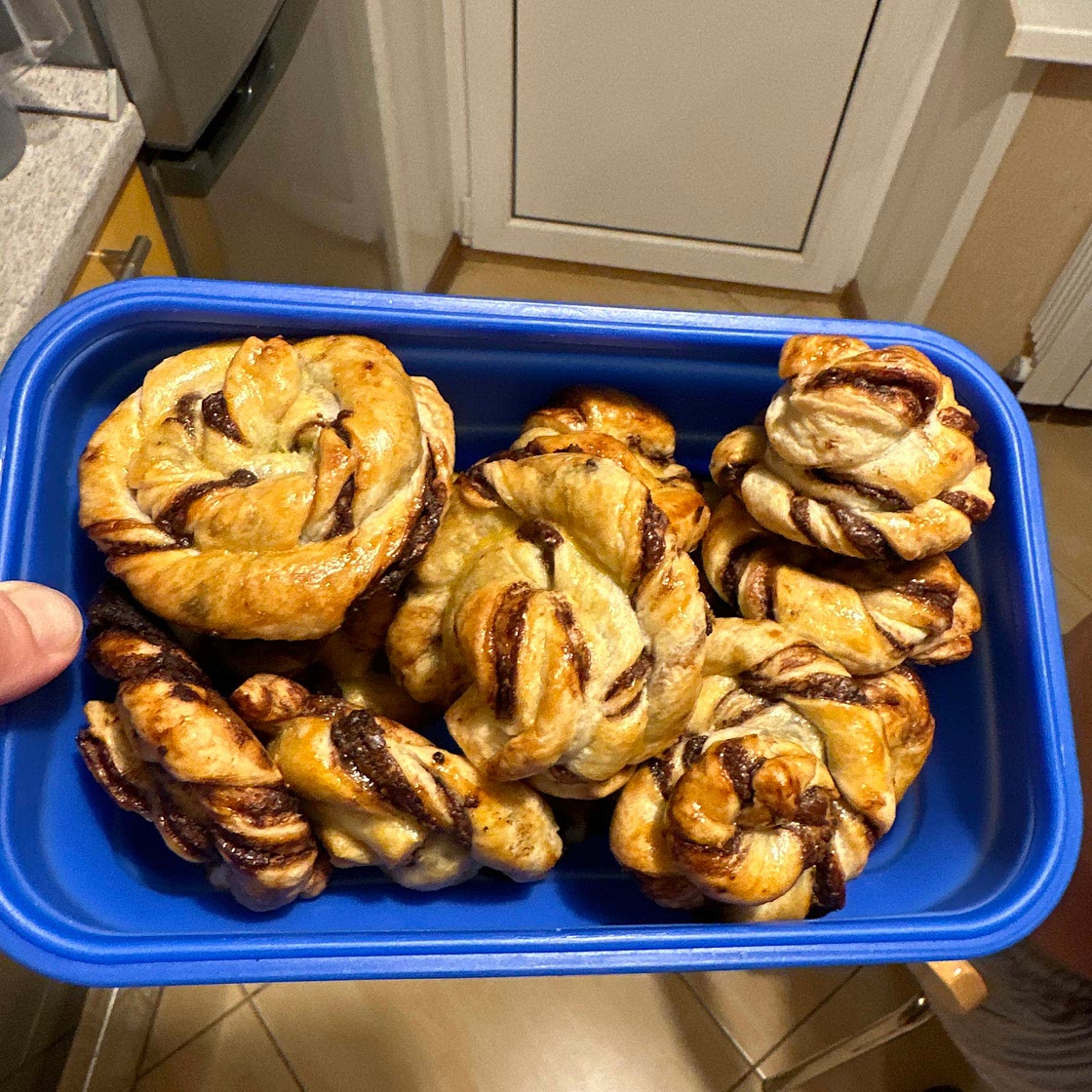 Булочки с нутеллой