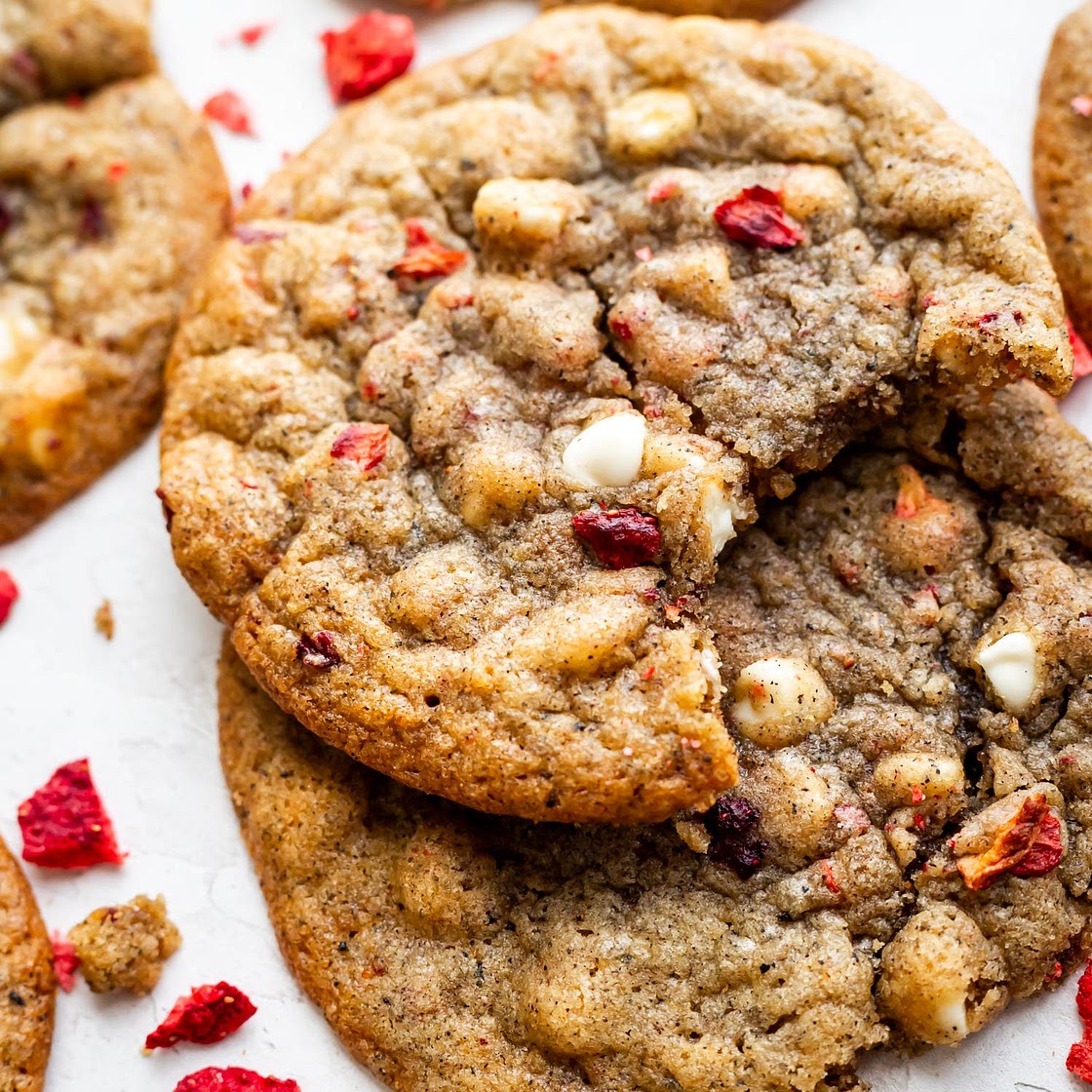 Strawberry Milk Tea Cookies