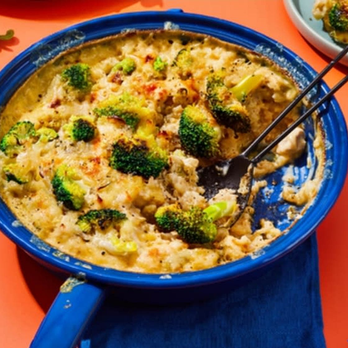 One pot cheesy chicken and Broccoli