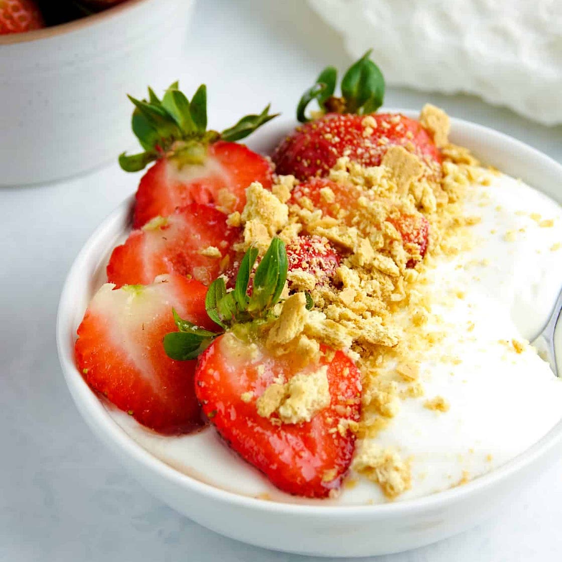 Healthy No-Bake Cheesecake Bowls