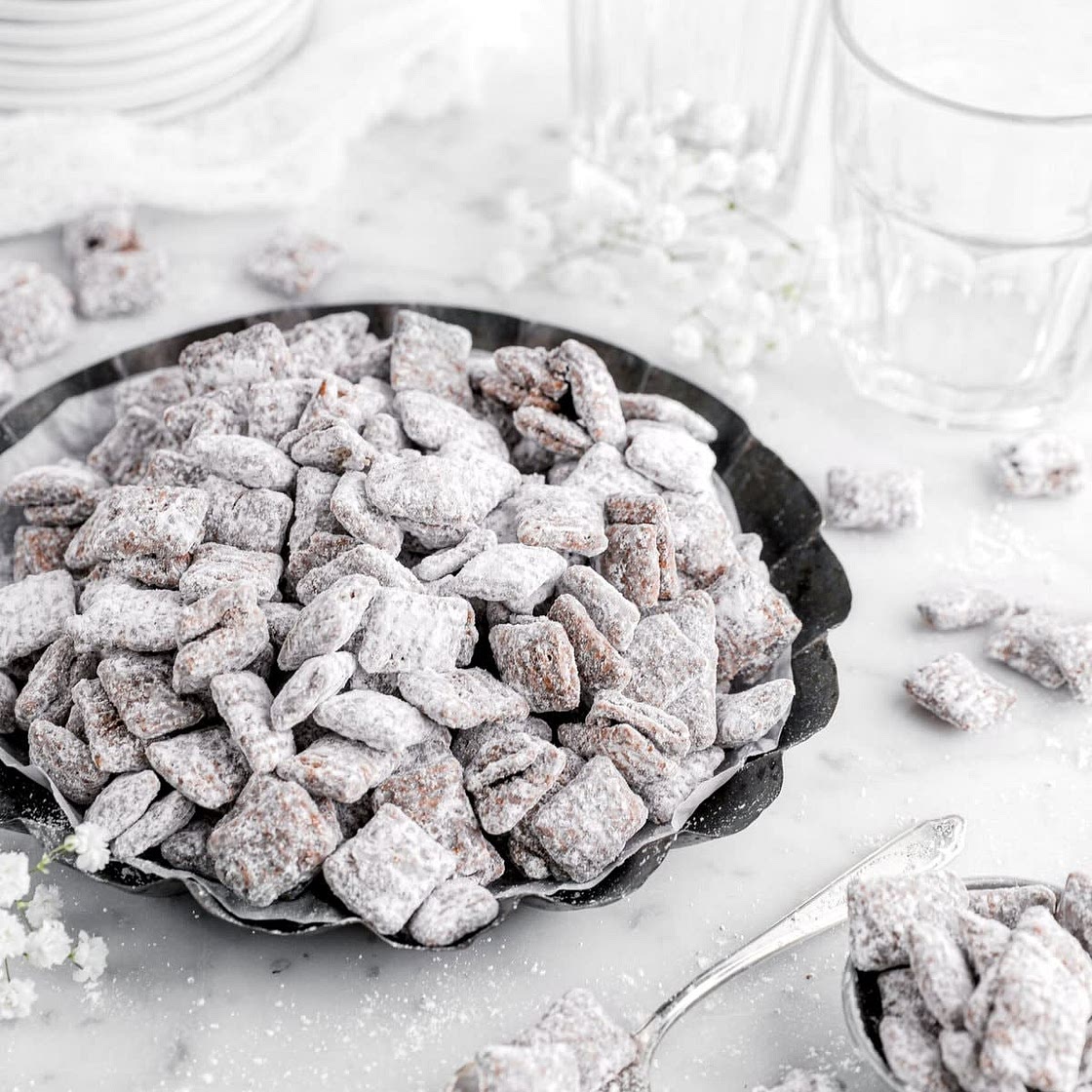 Classic Muddy Buddies (Puppy Chow!)