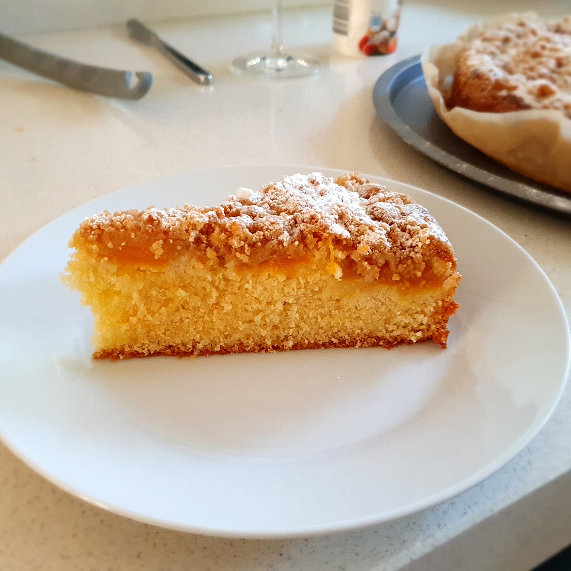 Abrikozen-kruimelcake