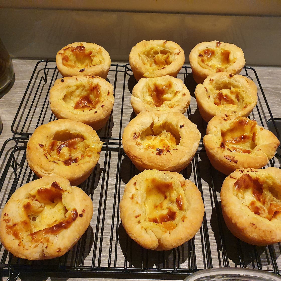 Custardtaartjes met abrikozen