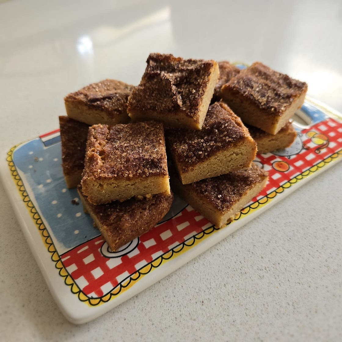 Cinnamon Sugar Blondies