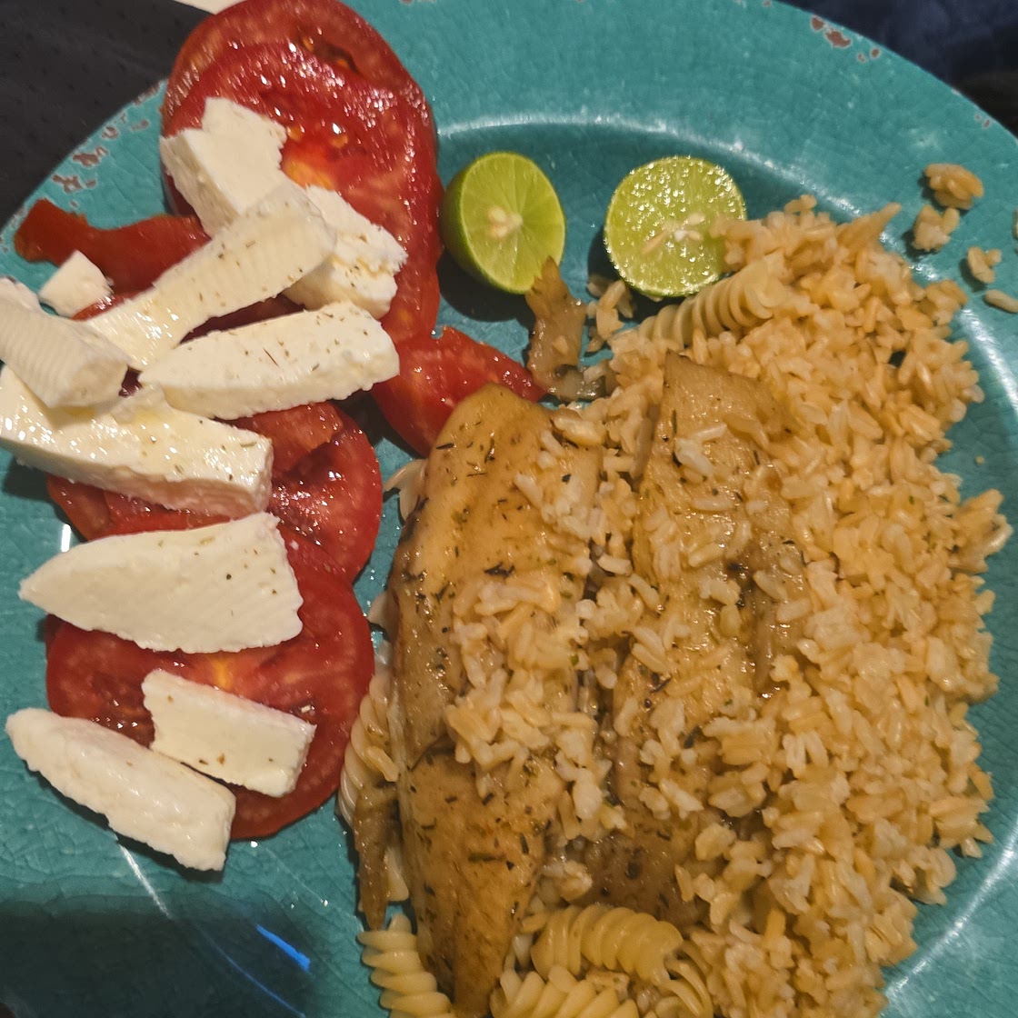 Filete de tilapia en cama de arroz o pasta integral