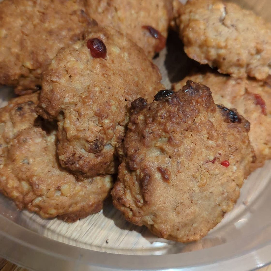 Nutty oat cookies