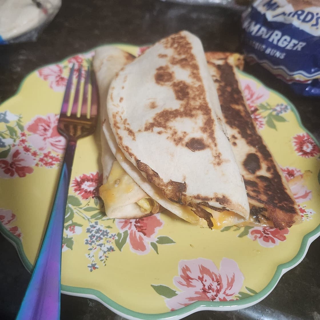Easy Breakfast Quesadilla