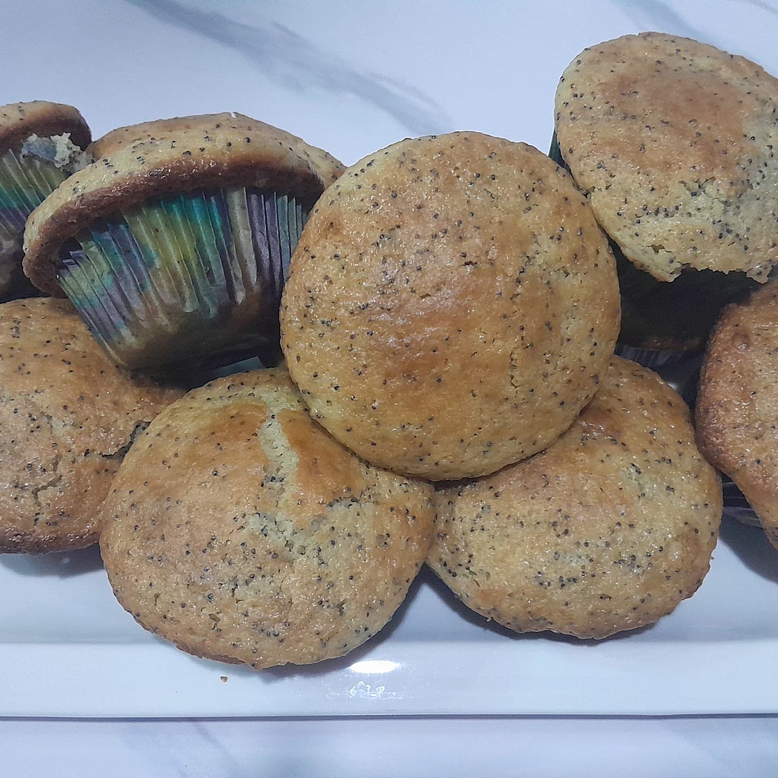 Lemon poppy seeds muffins