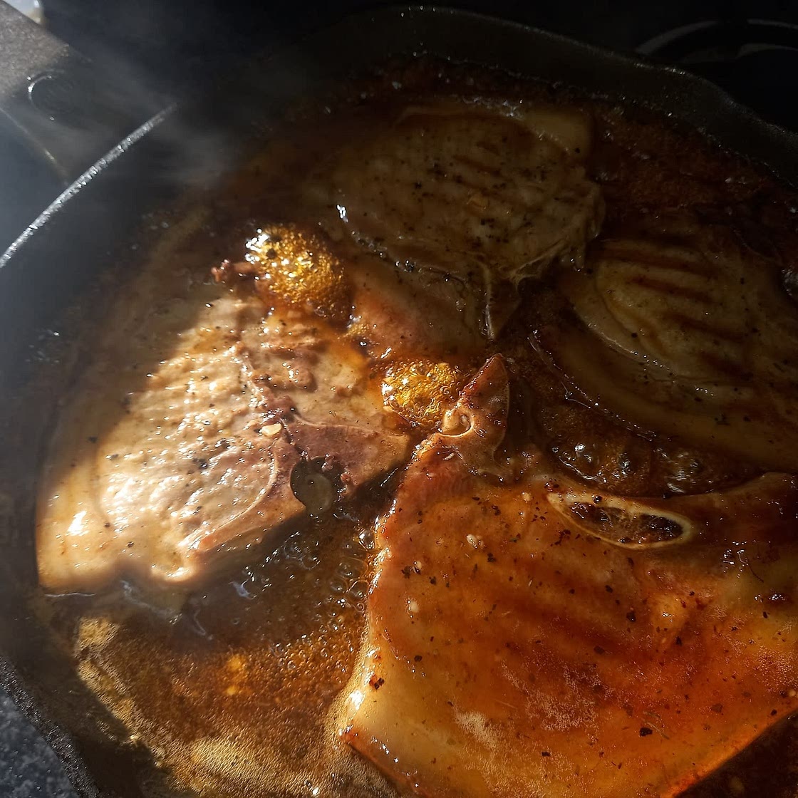 Galric brown sugar porkchops