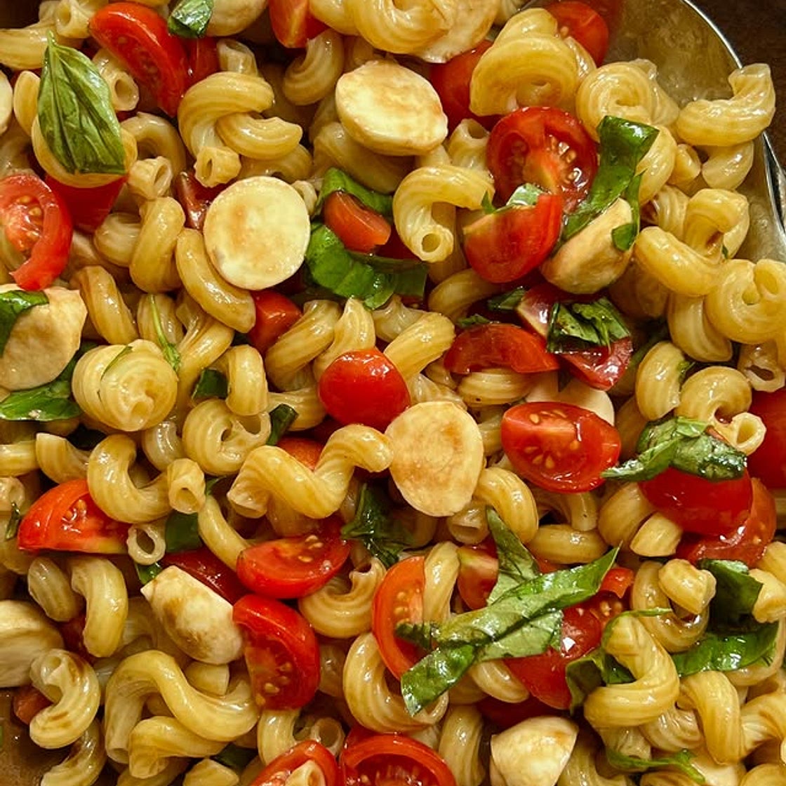 Pasta alla Caprese  🍅🤍✨