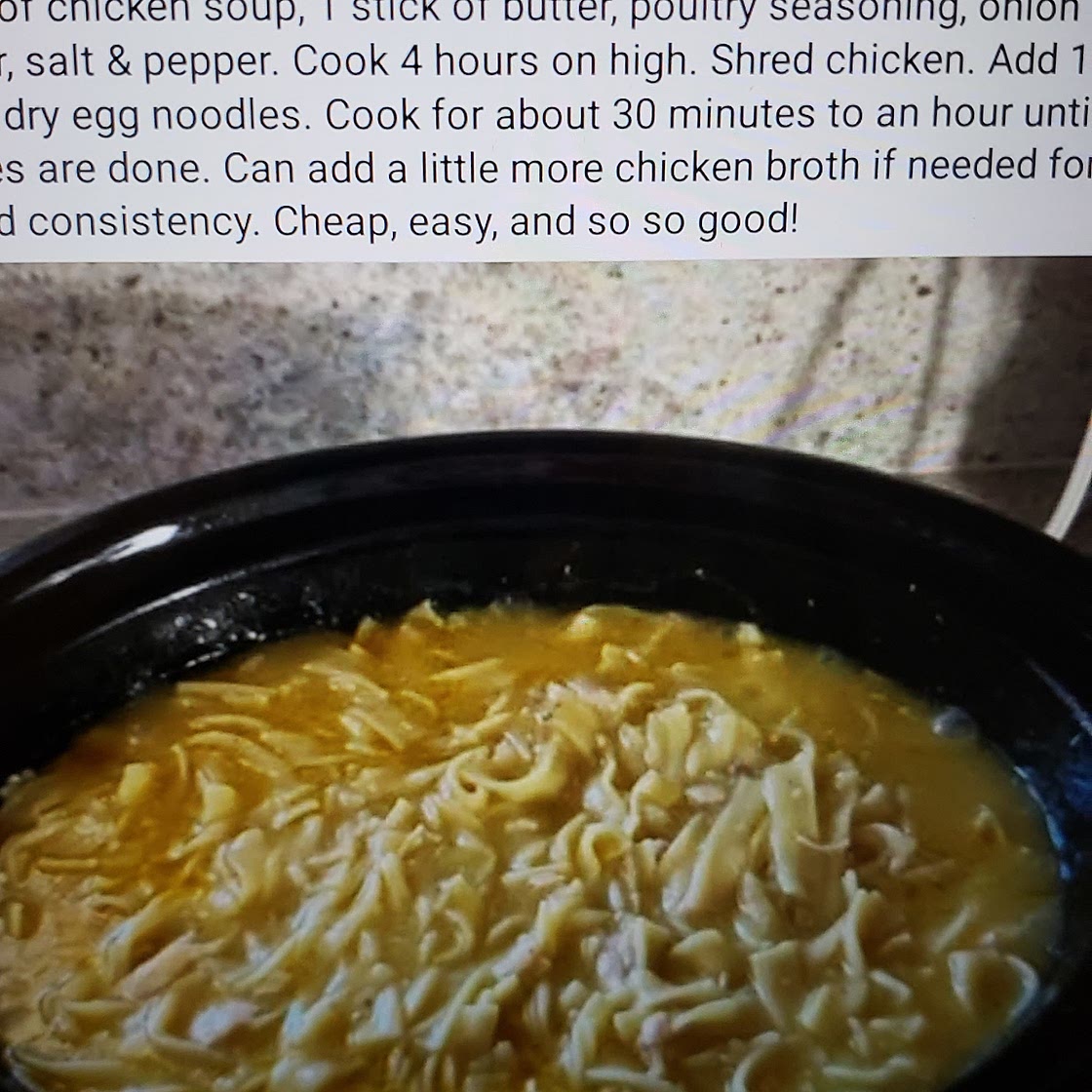 Slow Cooker Chicken Noodle Soup