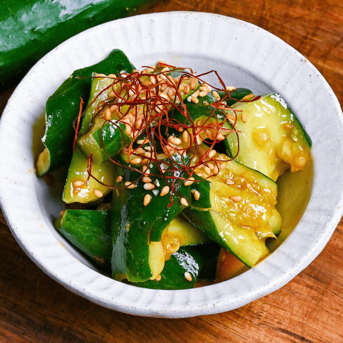 Japanese Spicy Smashed Cucumber (Pirikara Tataki Kyuri)