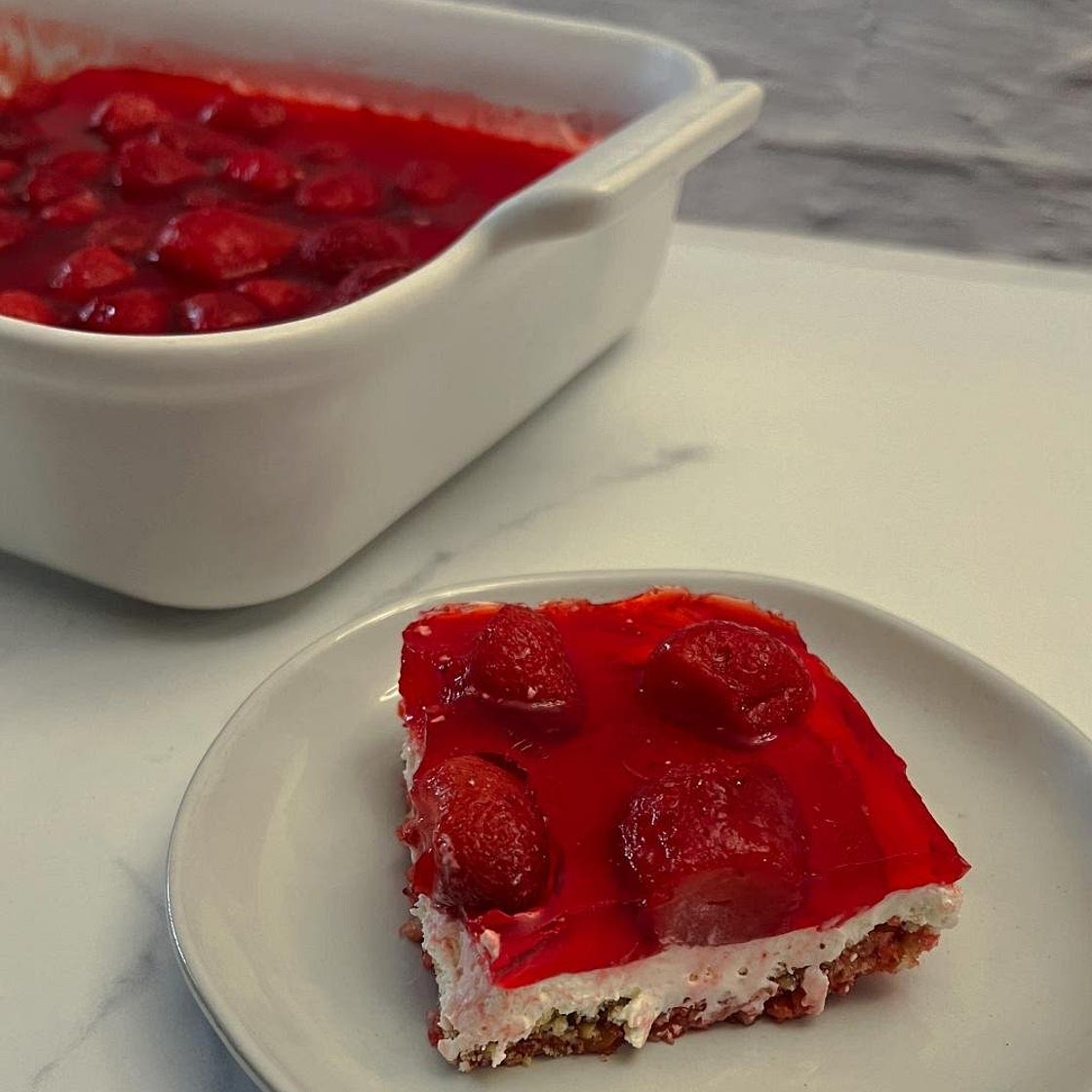 Cool Whip Strawberry Pretzel Salad
