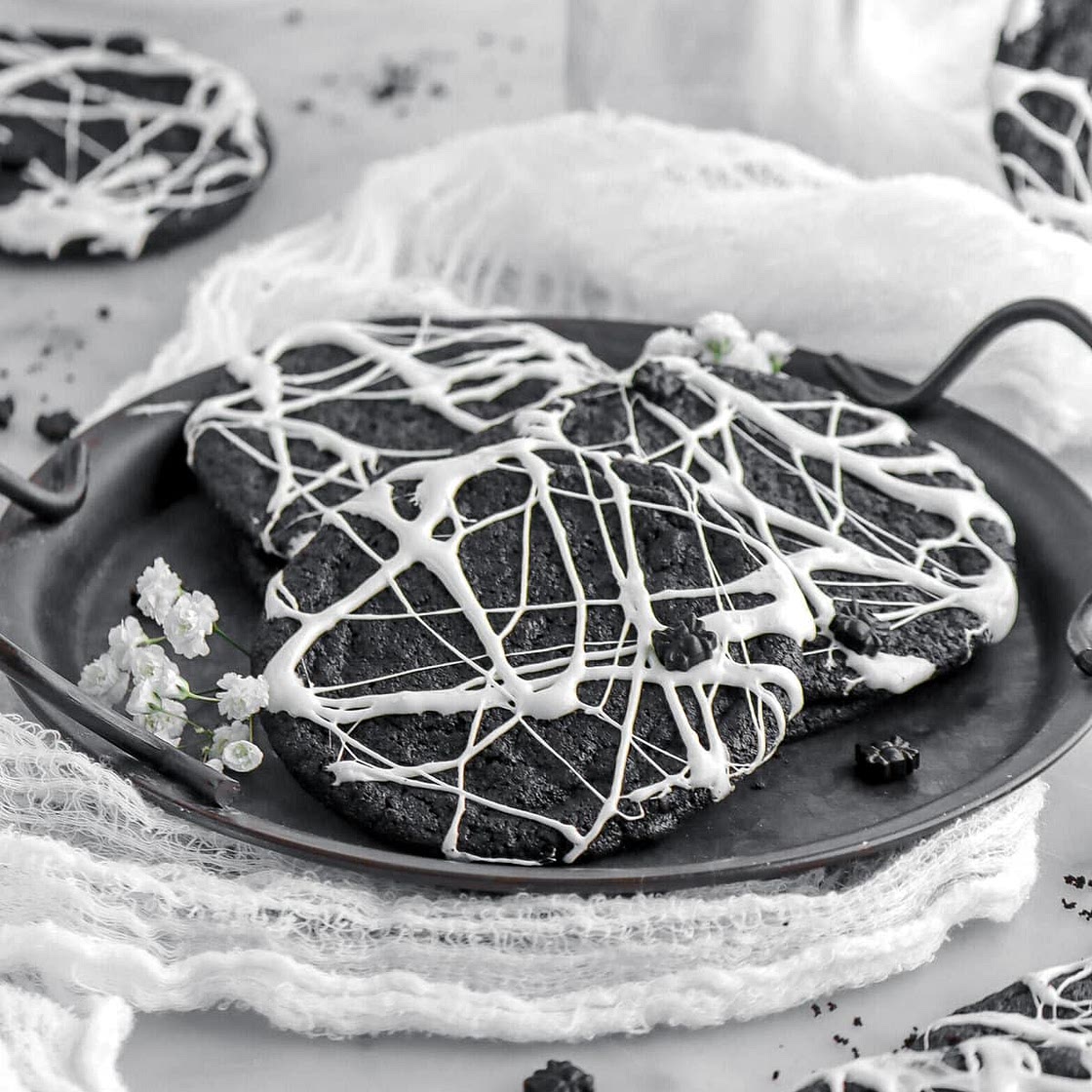 Creepy Crawly Spider-Web Cookies