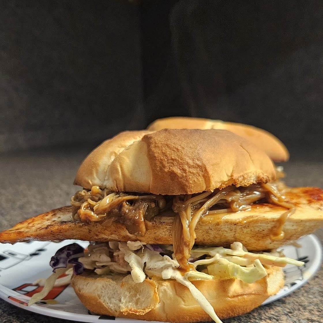 Hoisin chicken mushroom burger with Asian slaw (low sodium)