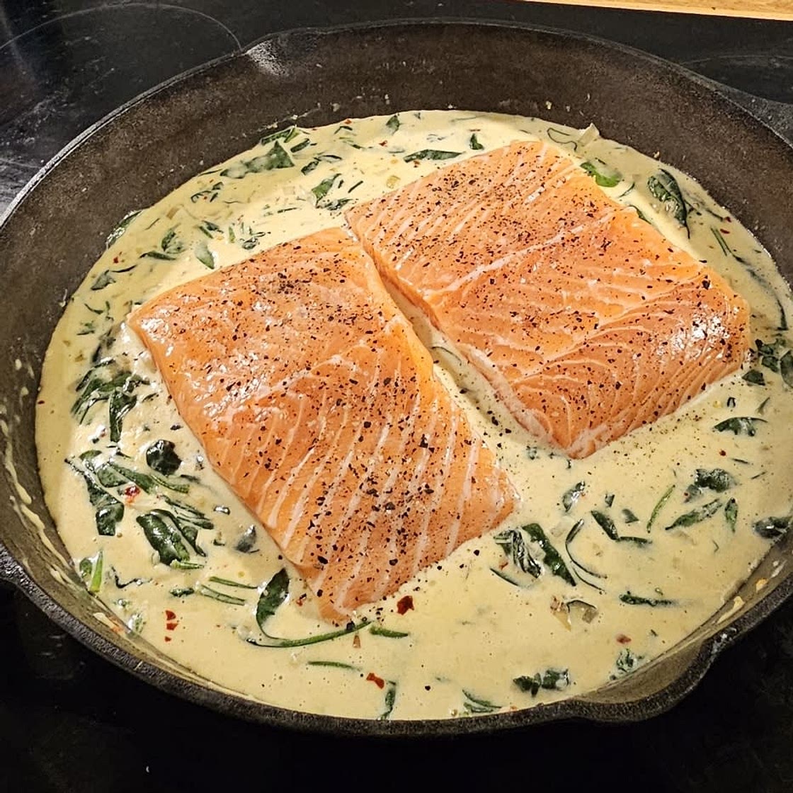 Creamed Spinach Salmon With Lemony Herbs