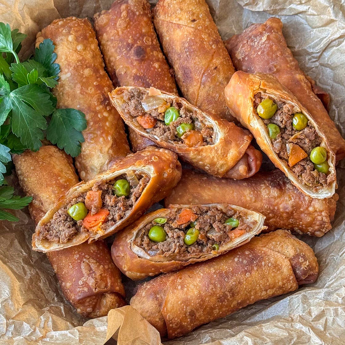 Crispy and Delicious Beef Samosa Rolls 