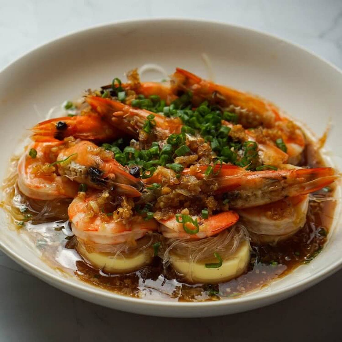 Steamed garlic prawns with tofu and vermicelli (蒜蓉粉丝豆腐蒸虾)