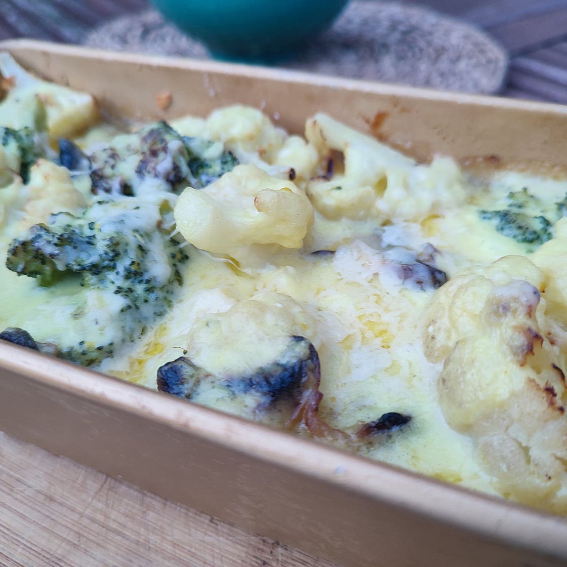 Cheesy Veg (Vegetarian)