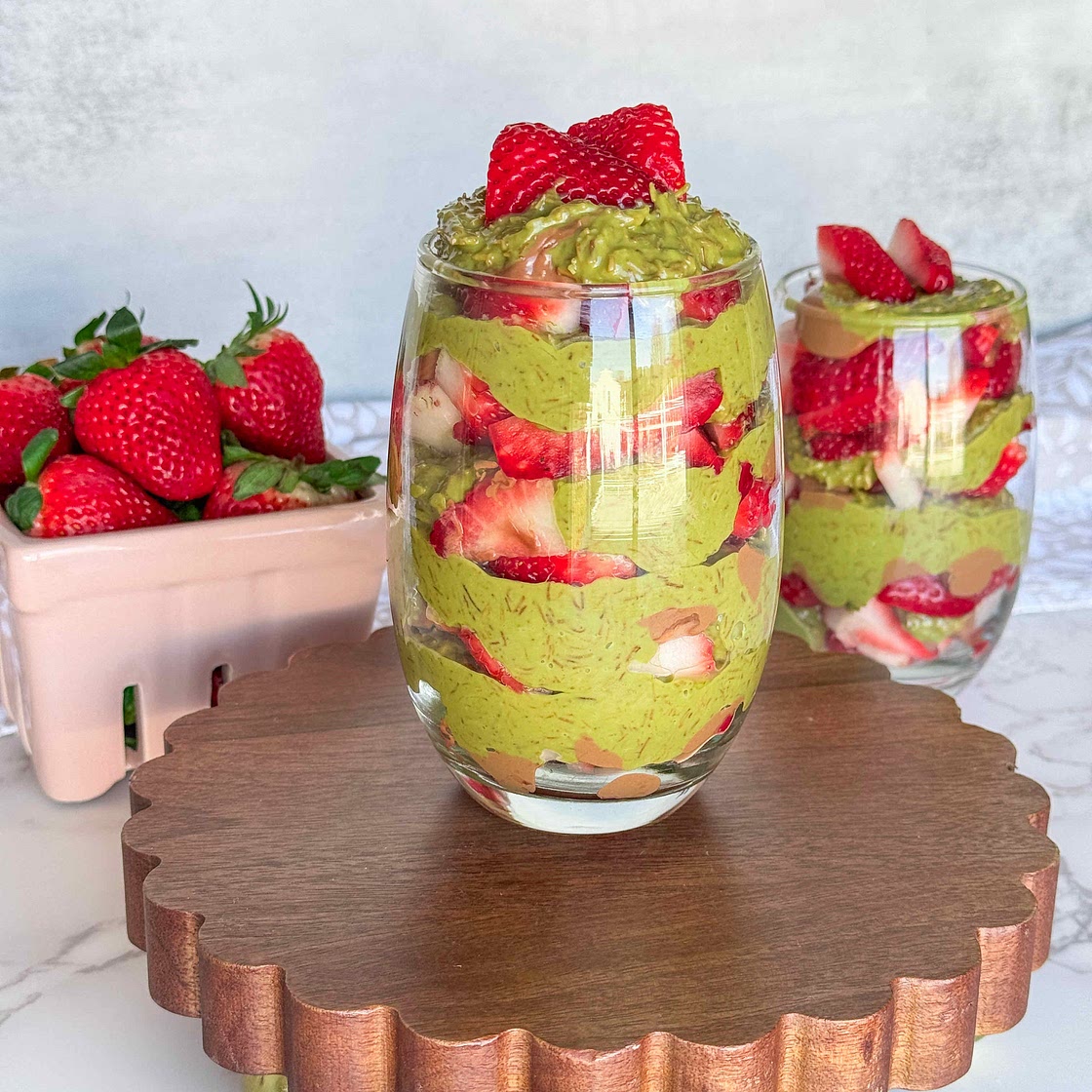 Dubai Chocolate Strawberry Cup 