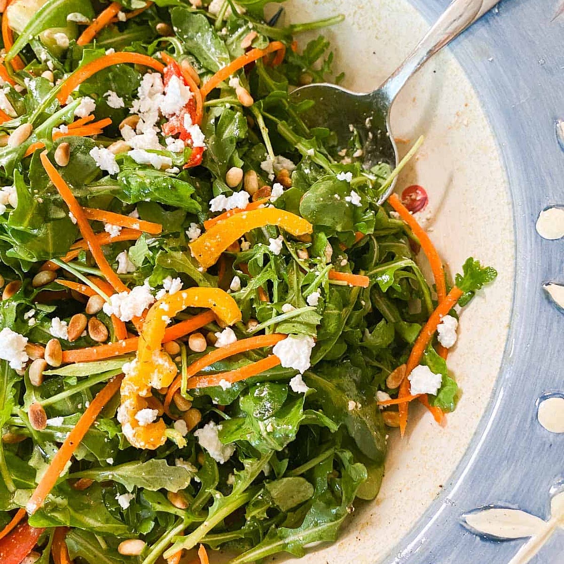 Arugula and Roasted Pepper Salad with Homemade Balsamic Vinaigrette