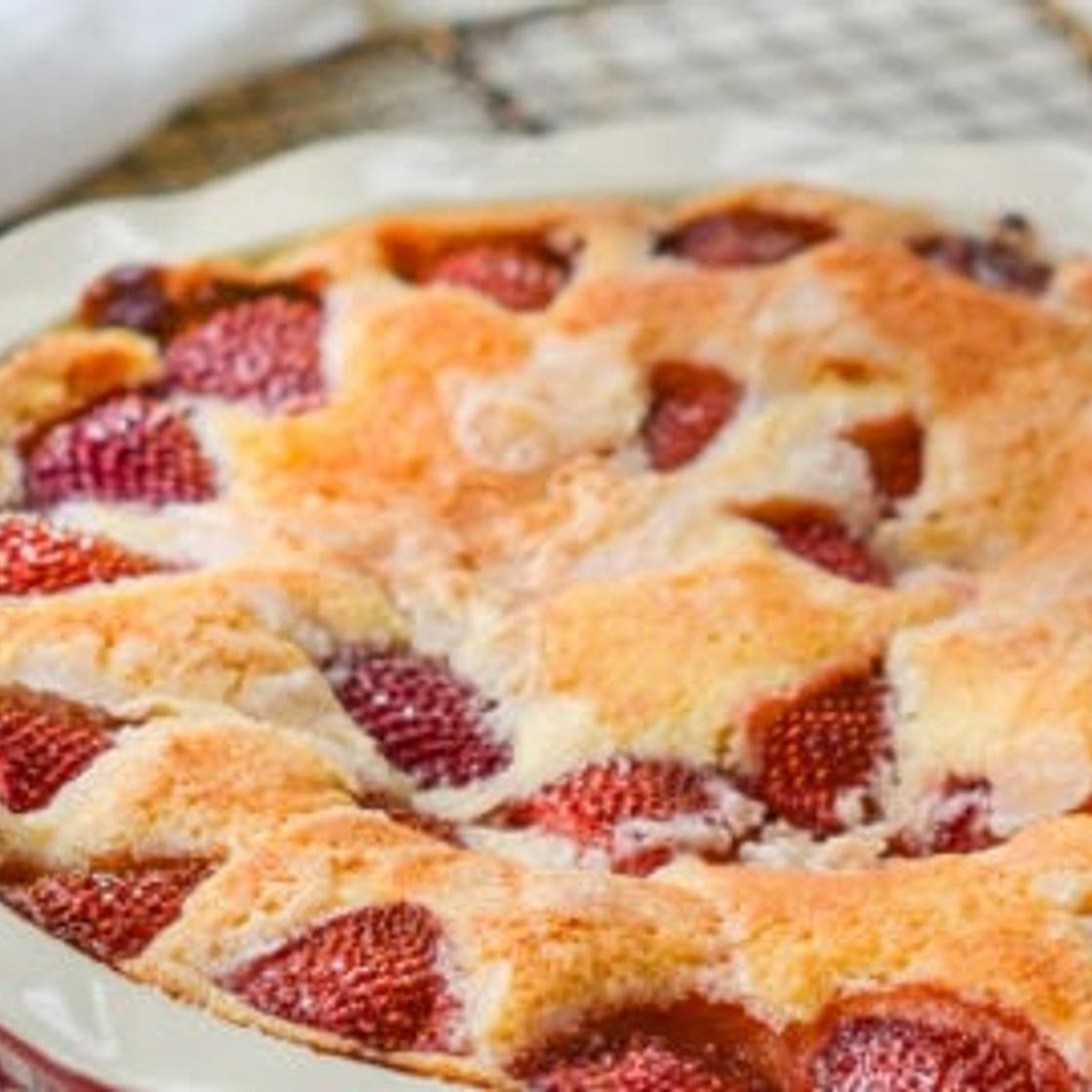 Fresh Strawberry Cake