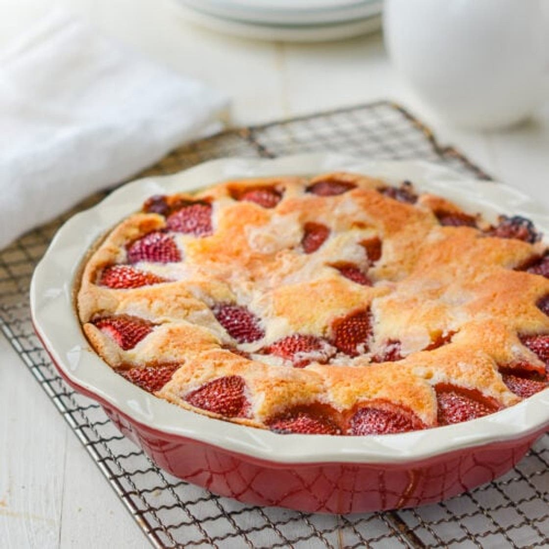 Fresh Strawberry Cake