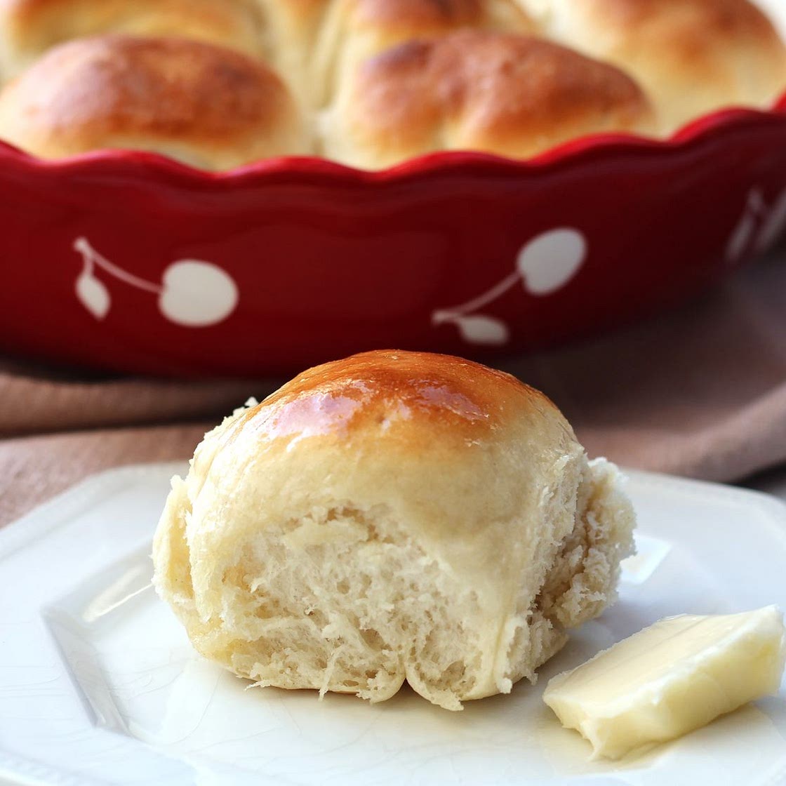 Classic Dinner Rolls