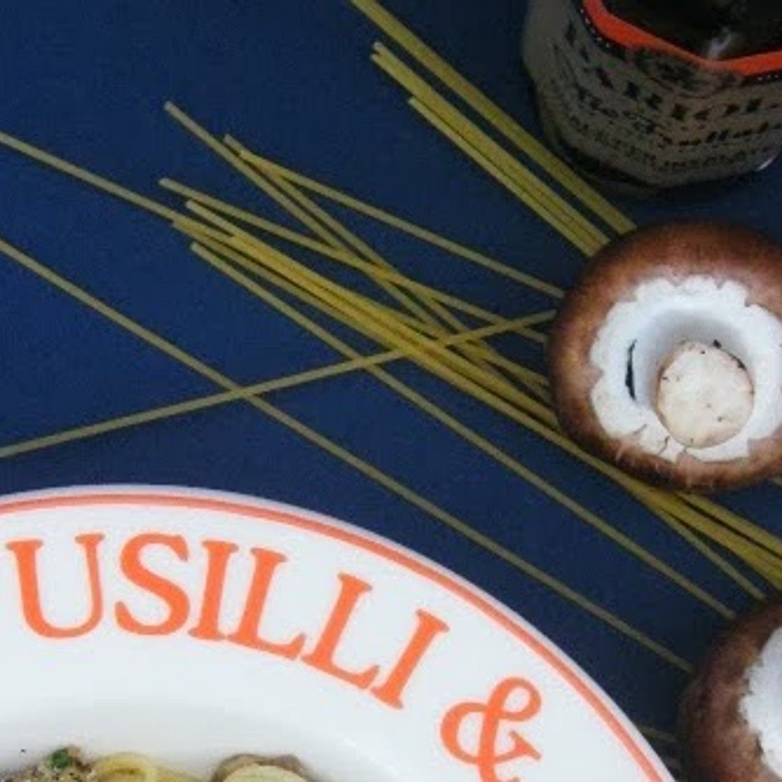 Spaghetti with Mushrooms and Artichokes