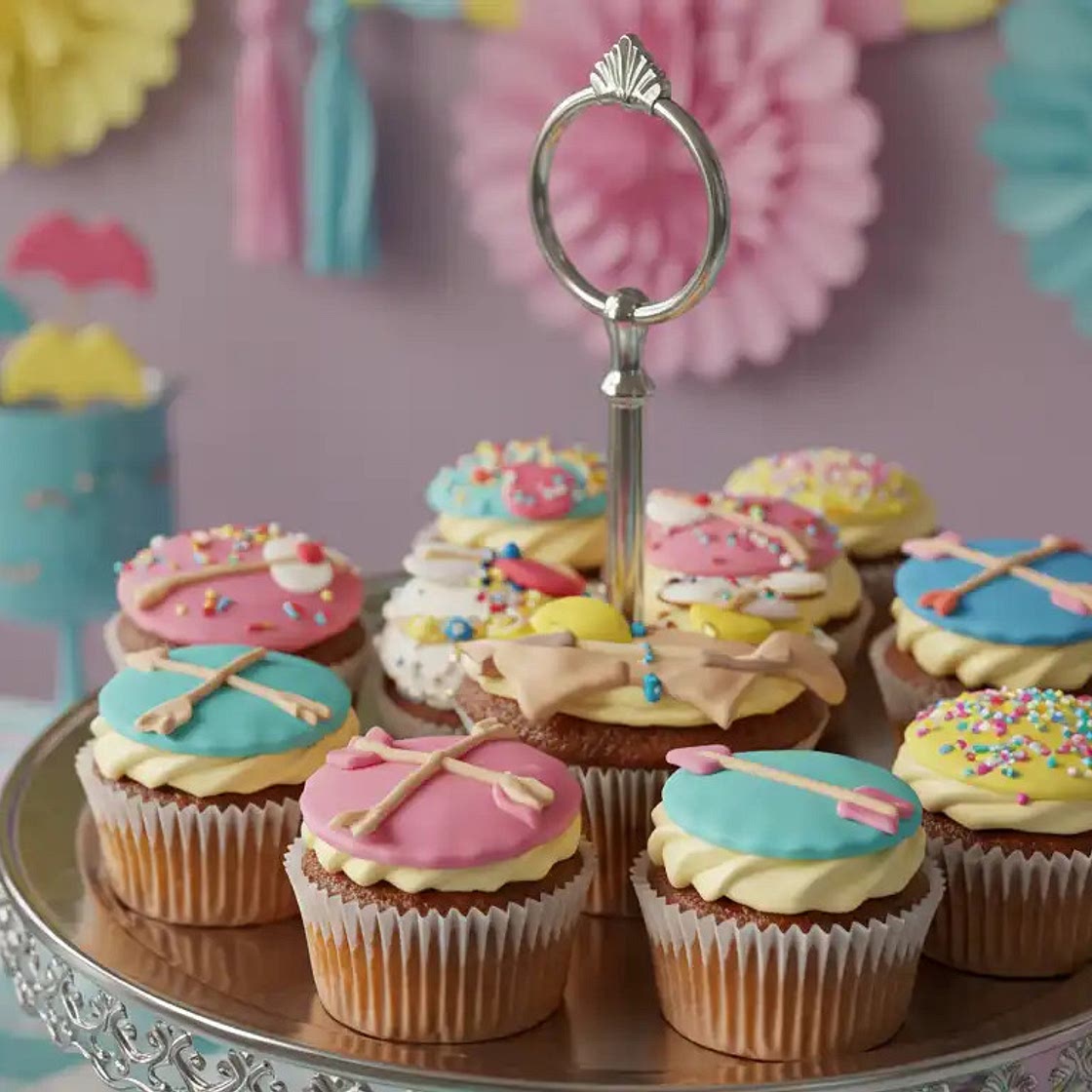How to Make Adorable Bow & Arrow Cupcakes