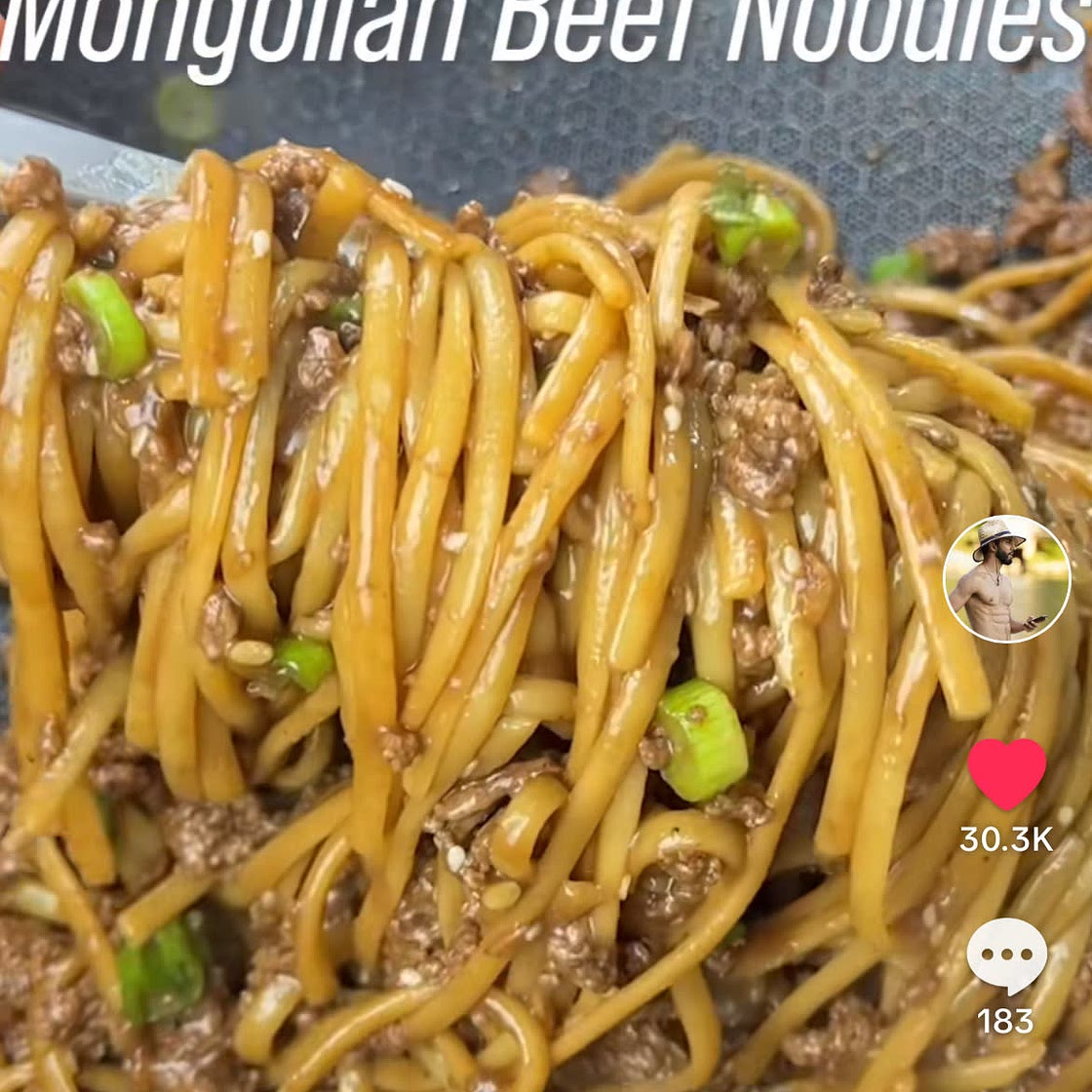 Easy, Healthy Mongolian Beef Noodles ( I used ground turkey)