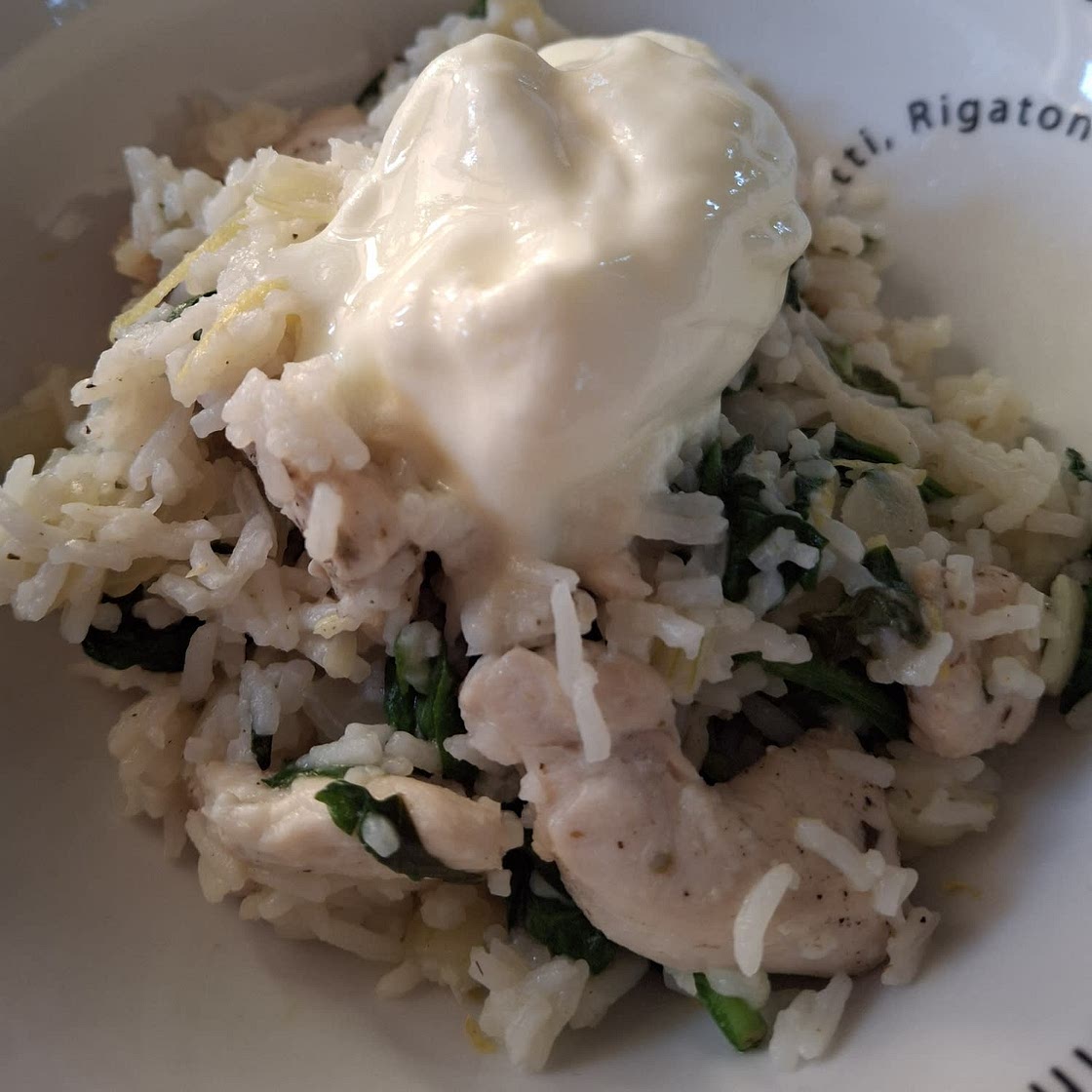 G - 600 Calories or Under - 10-Min Greek Chicken Rice With Tzatziki