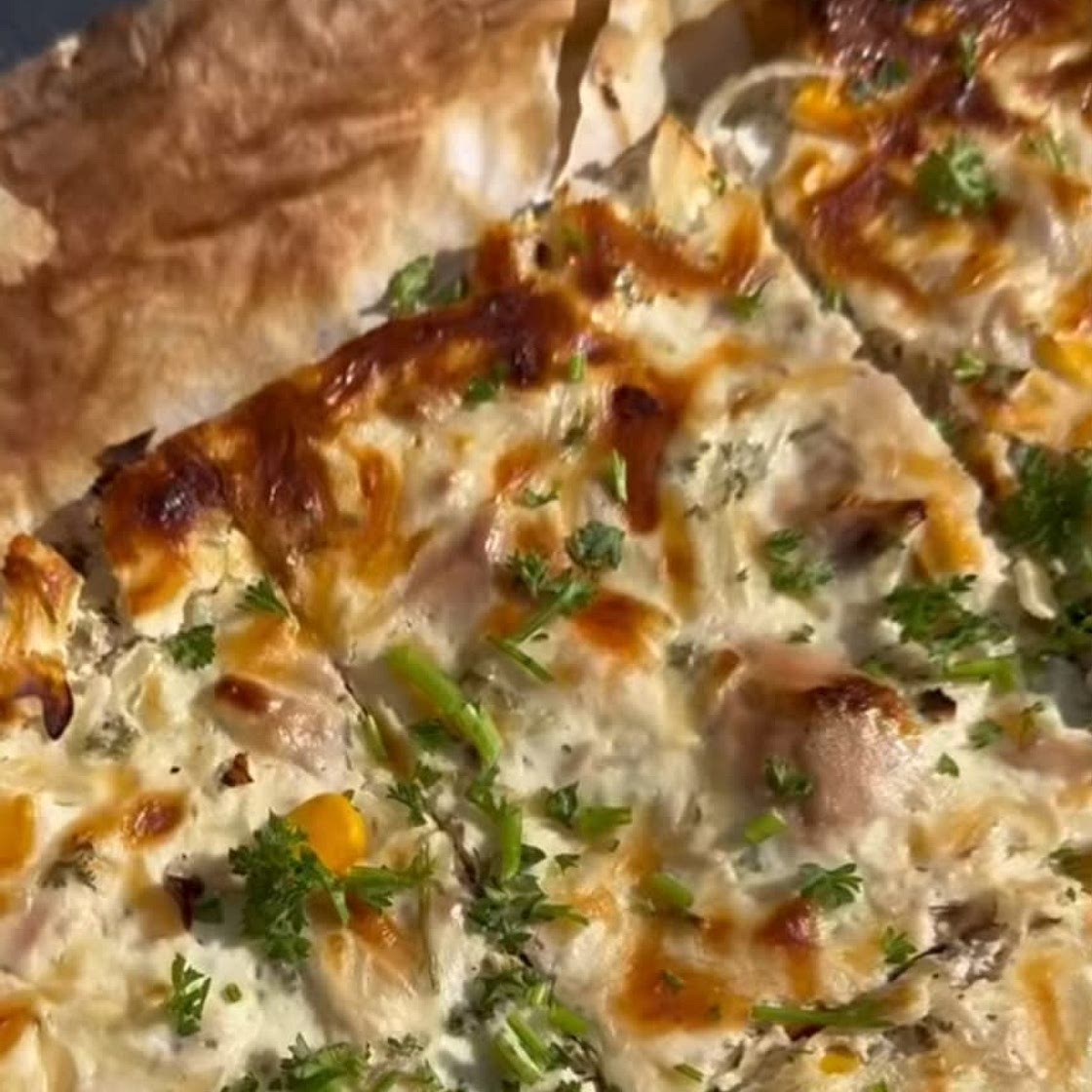 Tuna Flatbread