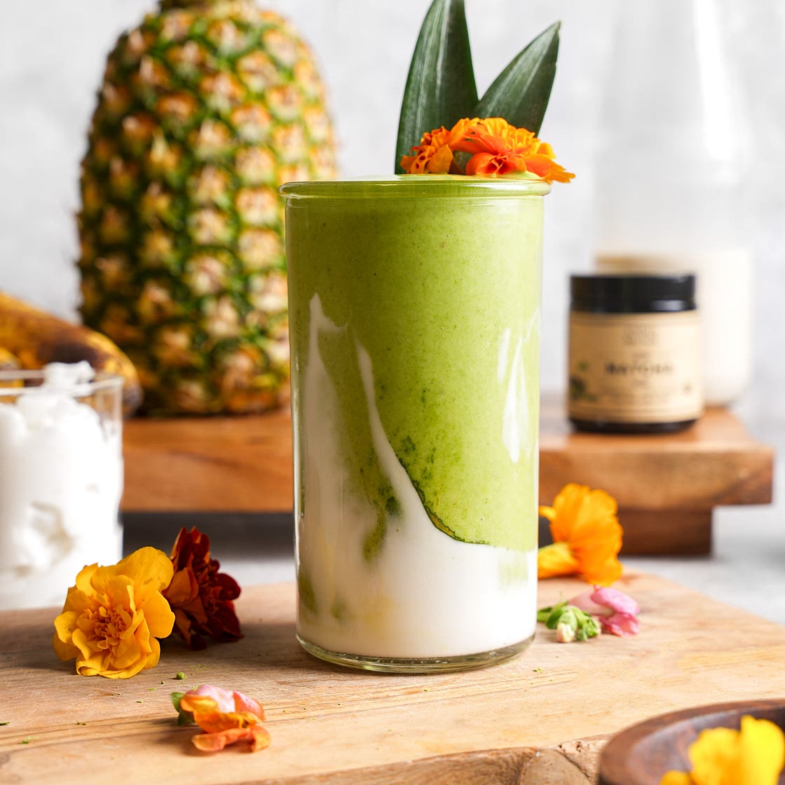 Easy & Delicious Matcha Smoothie