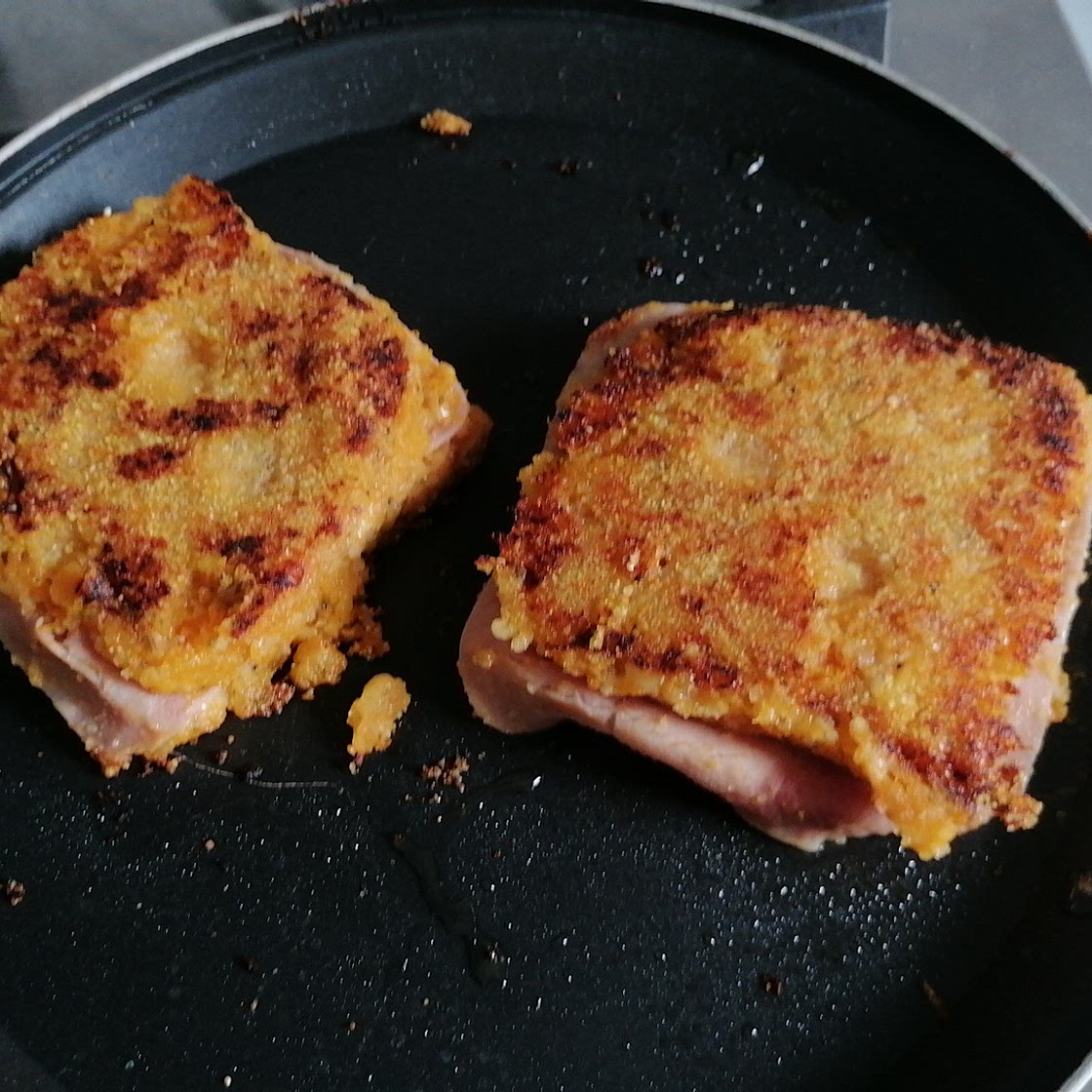 Burger di zucca con prosciutto e formaggio