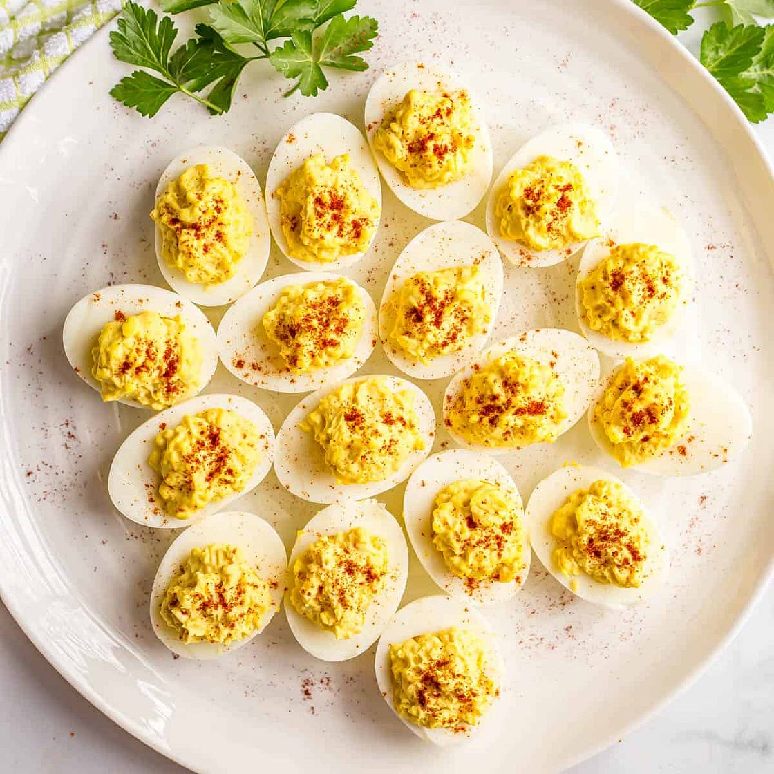 Mom’s Classic Southern Deviled Eggs