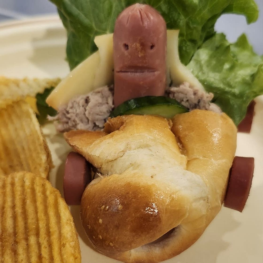 Sausage Bread Race Cars 🏎