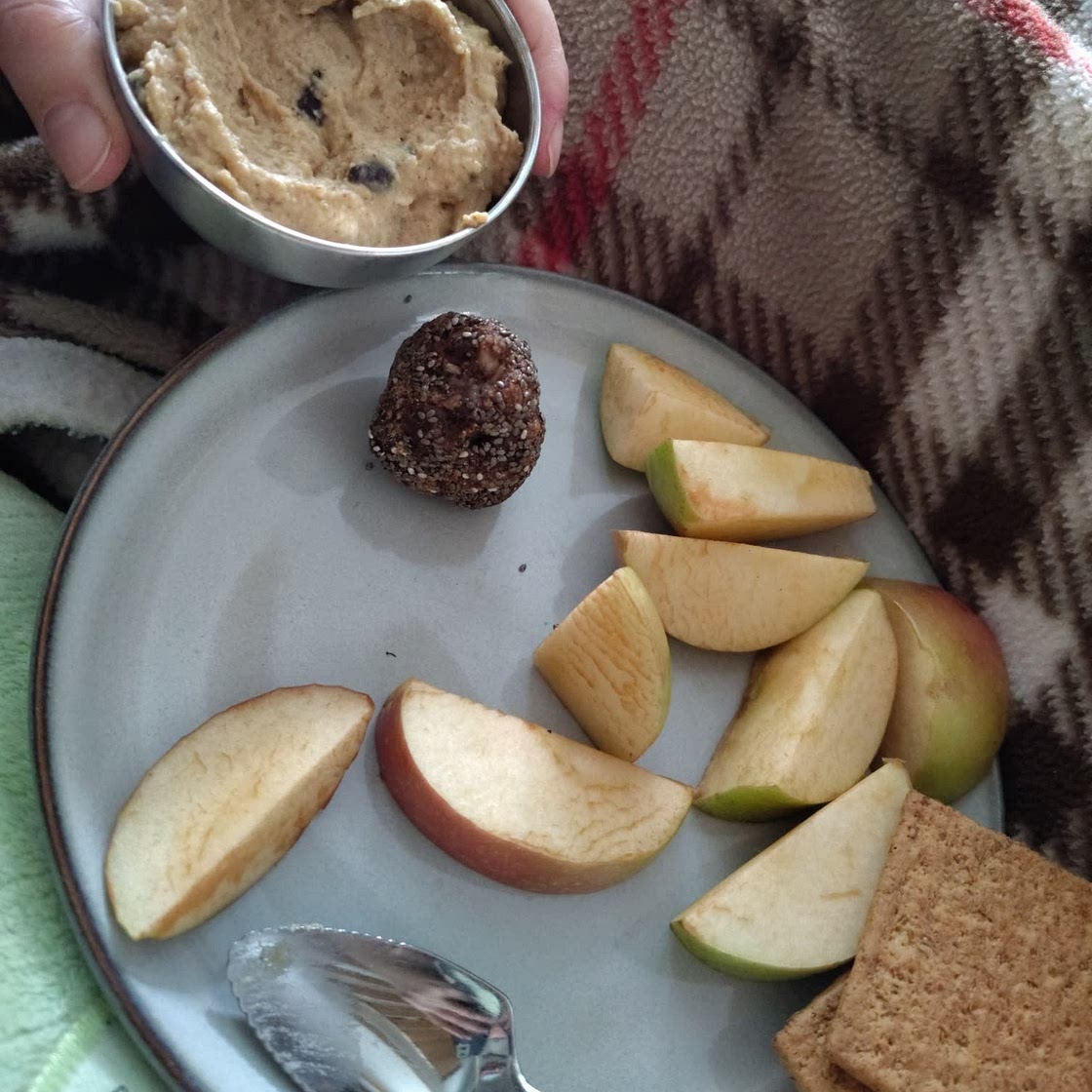 Healthy Chickpea Cookie Dough Dip
