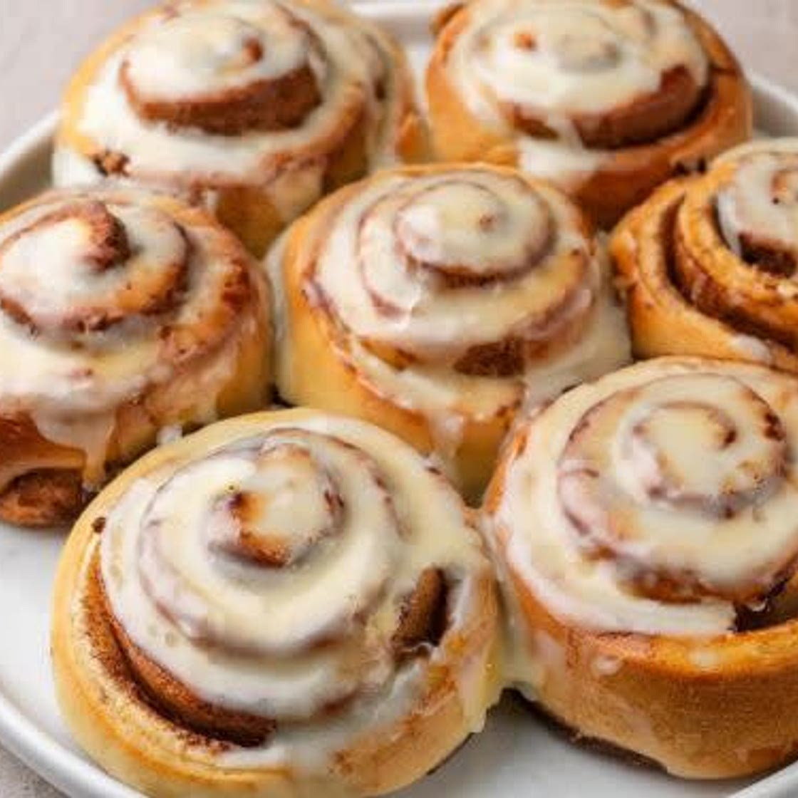 LEAT Cinnamon Rolls